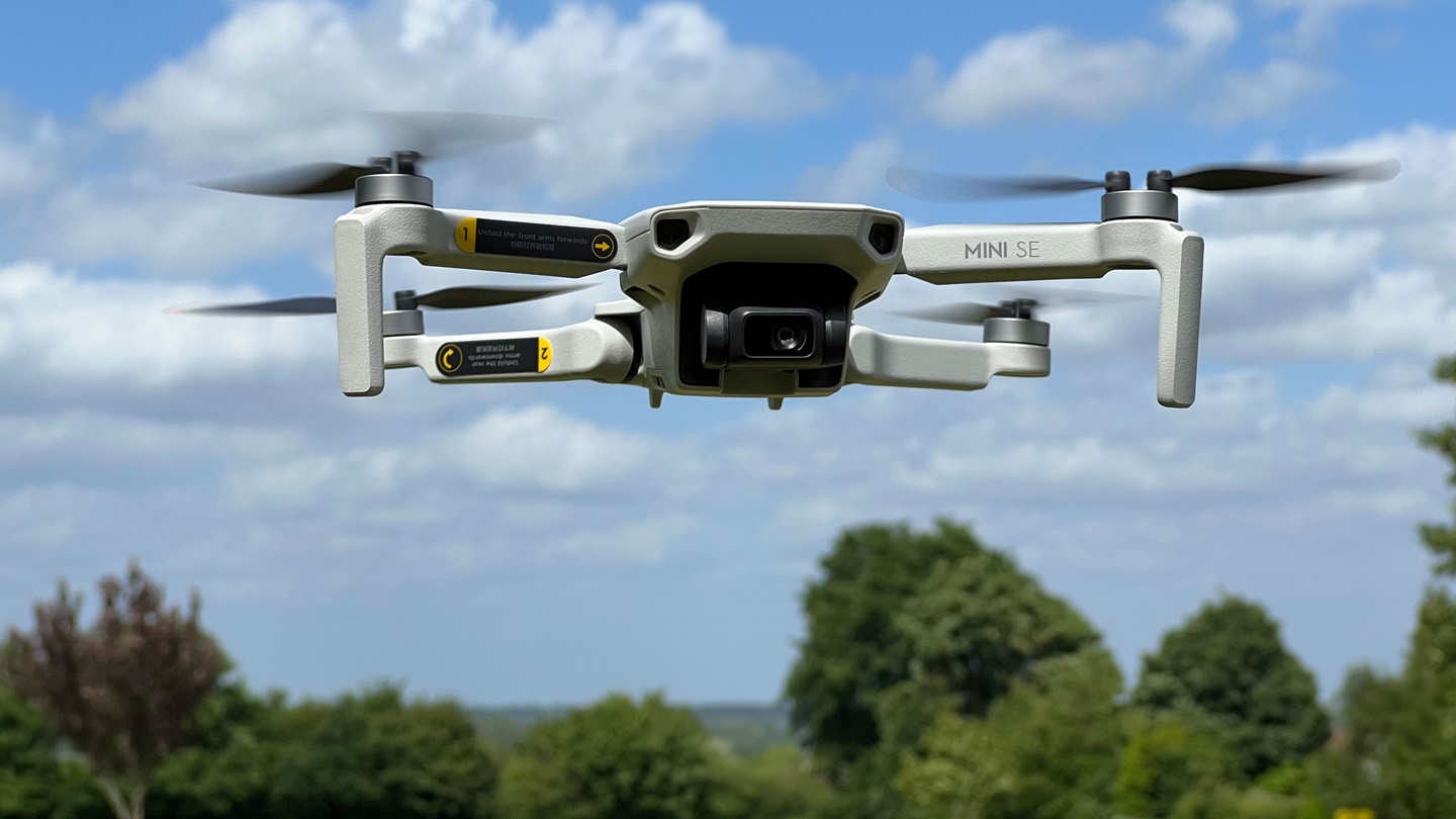 Kupas Tuntas Spesifikasi DJI Mini SE yang Jadi Drone Andalan